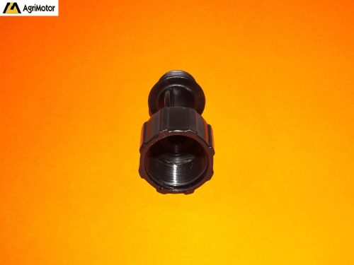 Közdarab a permetezőszár és a fúvóka közé