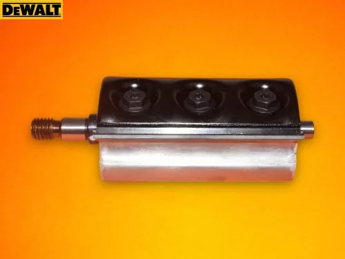 Gyalukes-dob-Dewalt-DCP580