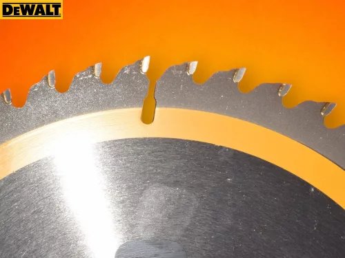 Korfuresz-tarcsa-DeWalt-DT1963