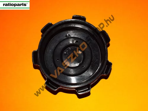 Üzemanyagtartály sapka fűnyíró traktor