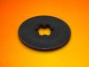Szorító tányér alsó Husqvarna 143R, 333R, 335R