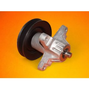 Késtengely csapágyházzal MTD B/130